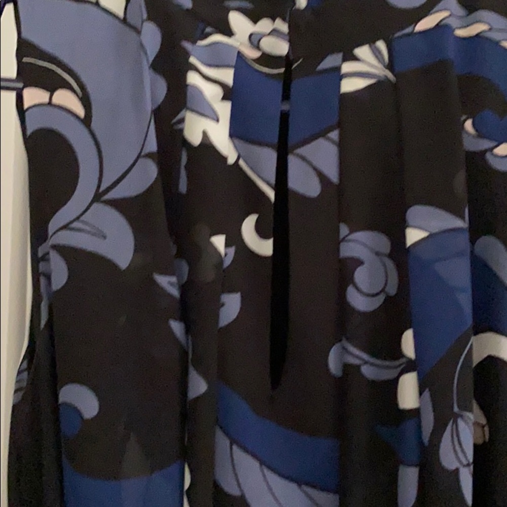 Dress - Picture 6 of 7